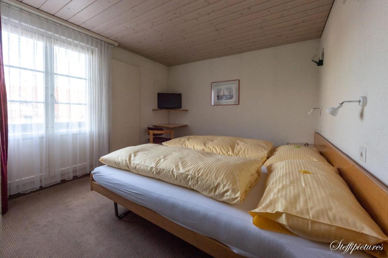 Hotel Krone Uetendorf Bagian luar foto